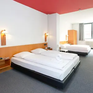 Otel A&o