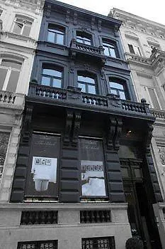 Hotel The Black Antwerp 3*,